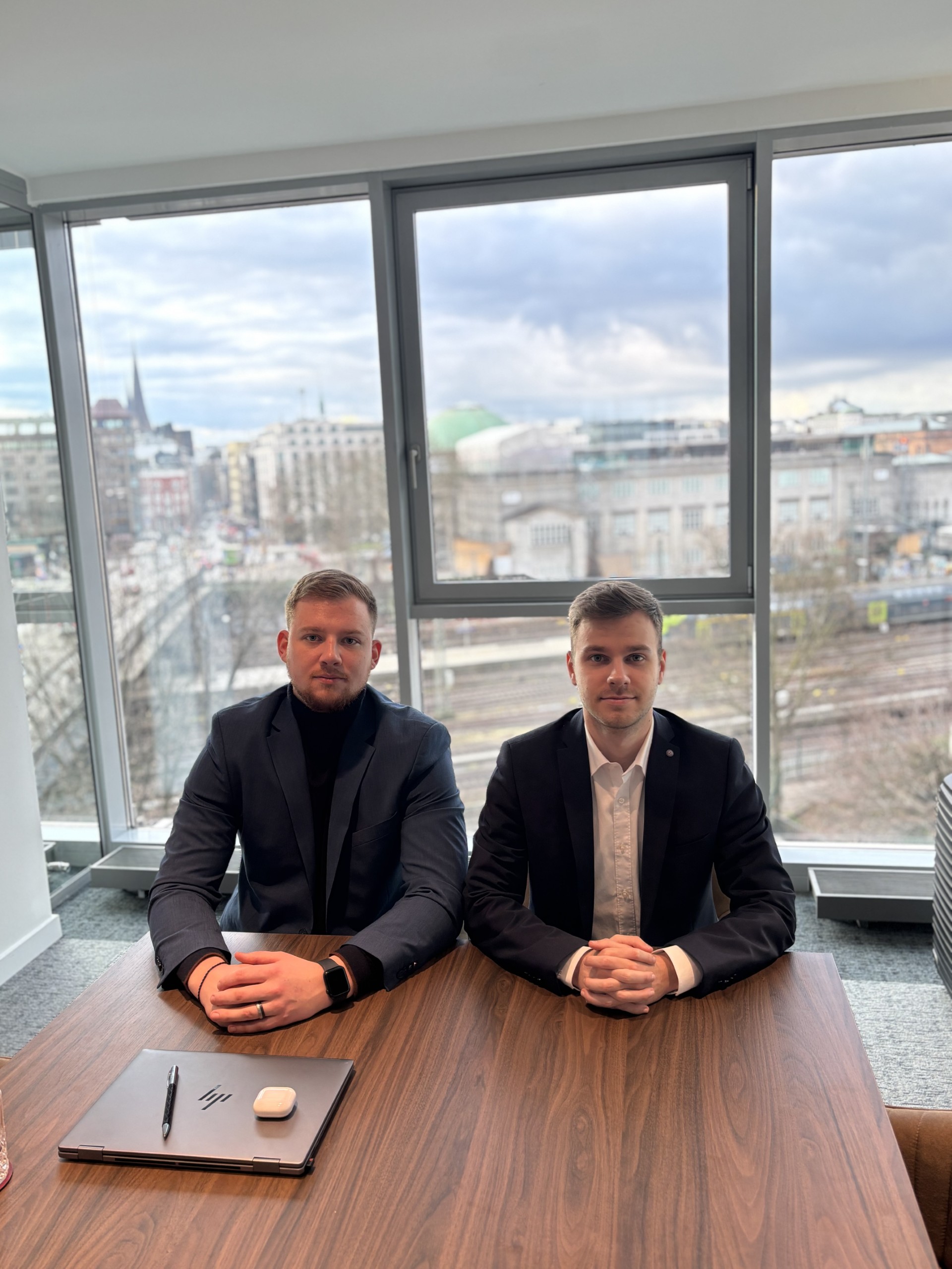 Thilo Gary und Daniel Ostvald, die Gründer der Digitalagentur KVP-Media aus Göppingen